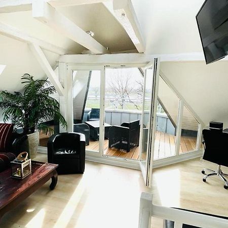 Luxury Rooftop Loft With River View 10Min To City Apartment Dusseldorf Ngoại thất bức ảnh