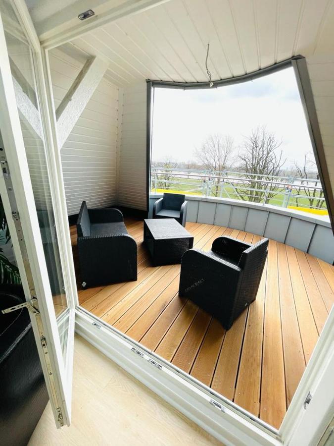 Luxury Rooftop Loft With River View 10Min To City Apartment Dusseldorf Ngoại thất bức ảnh